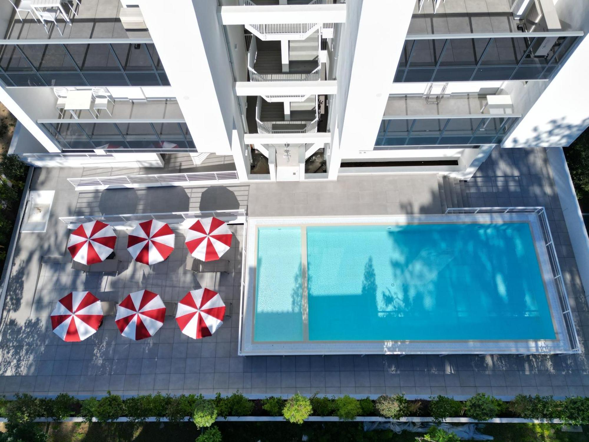 Nuovo Condominio Con Piscina E Garage Bibione Exterior photo